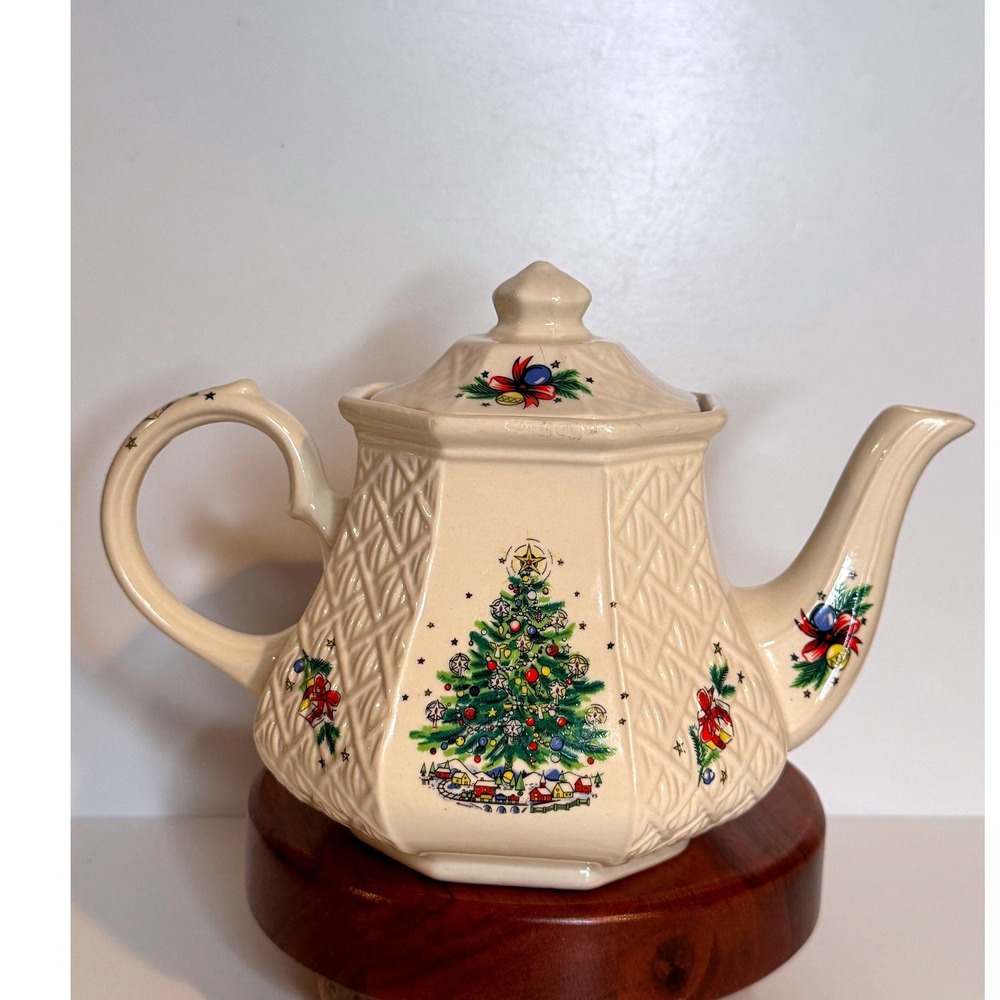 Vintage Sadler England Christmas Eve Teapot Holiday Octagon Textured Ceramic
